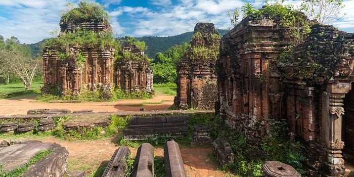 [Infographic] Eight cultural and natural world heritage sites in Vietnam